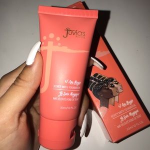 Juvias Place I Am Magic matte foundation